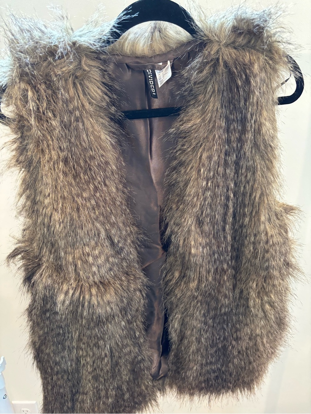 H&M Divided Faux Fur Vest in Mixed Brown